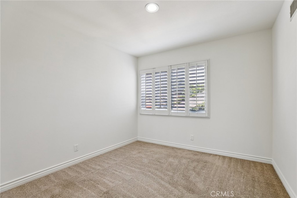 14391 Gibraltar Property Photo 25