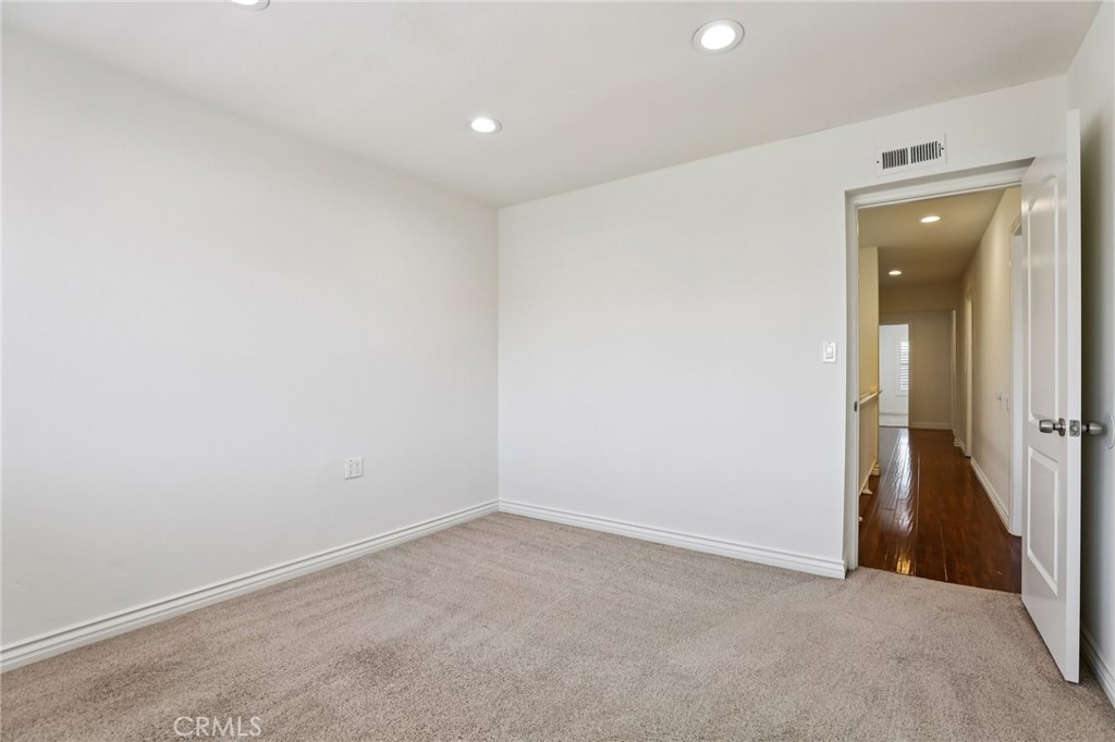14391 Gibraltar Property Photo 32