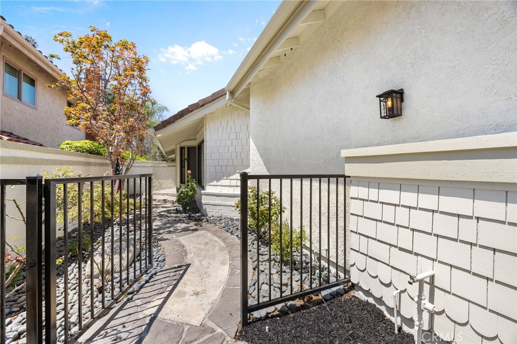 26701 Westhaven Drive Property Photo 3