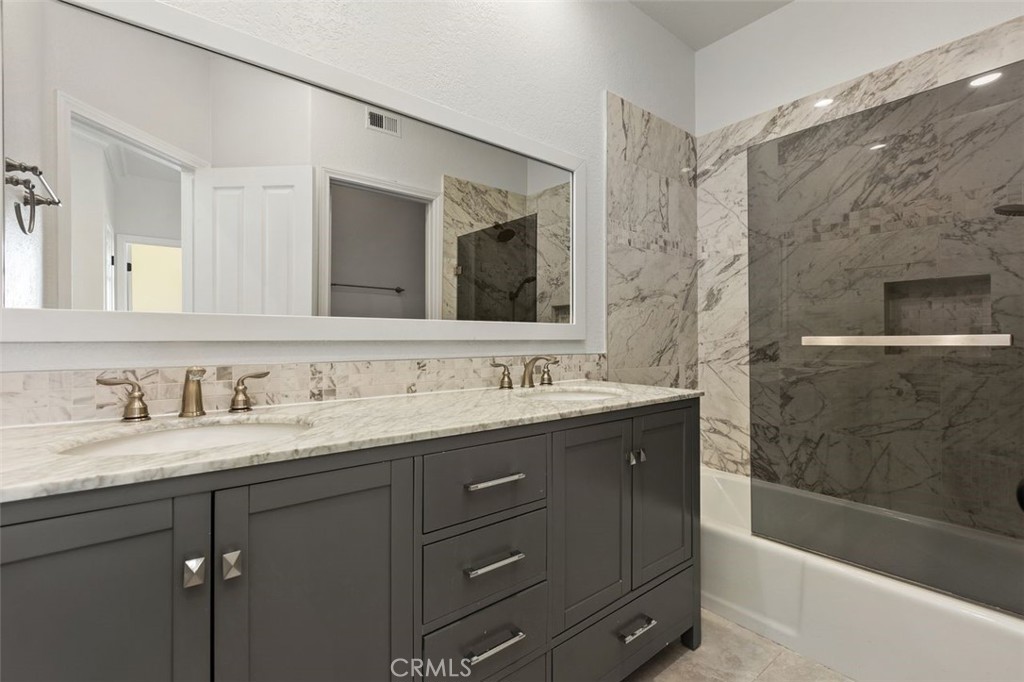 25462 Evans Pointe Property Photo 33