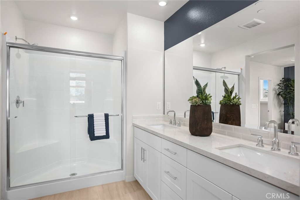 561 Gregory Way Property Photo 12