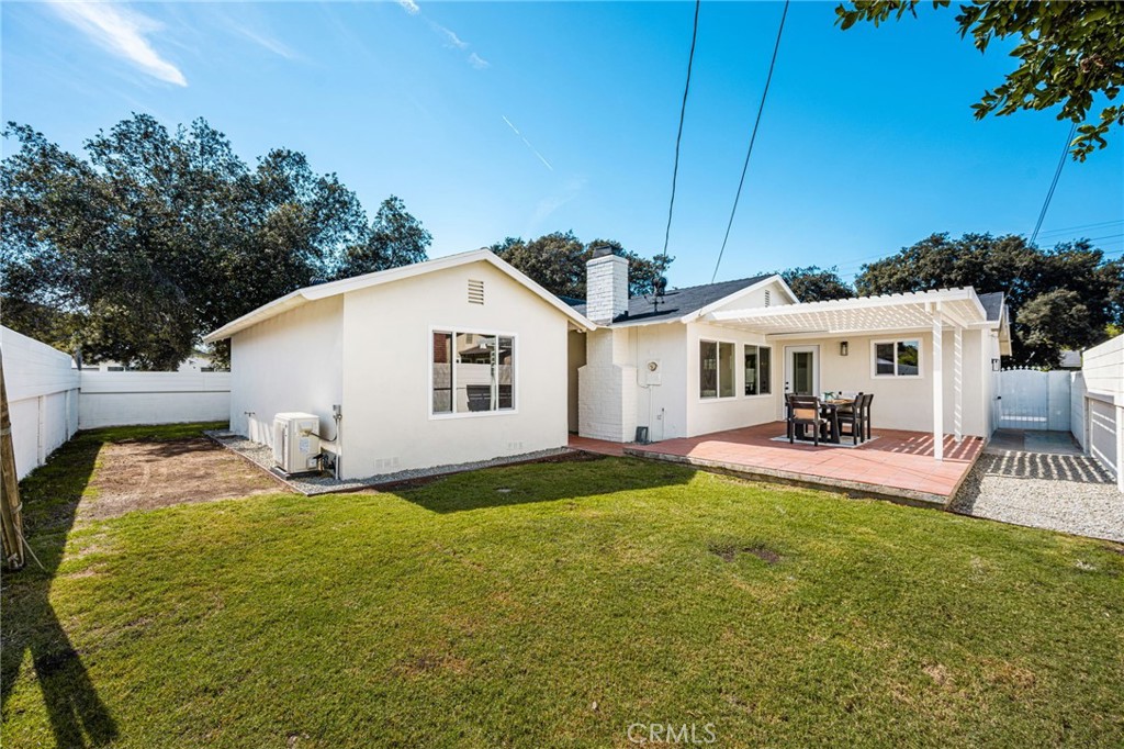 1922 W Flora Street Property Photo 29