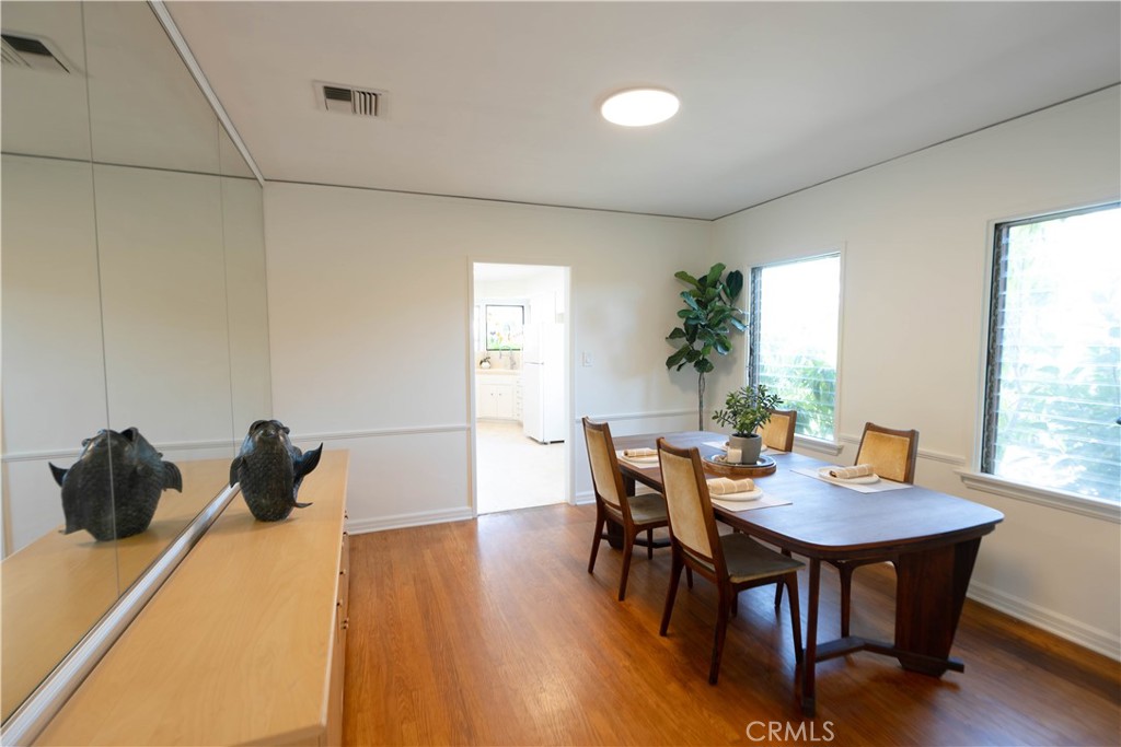 2572 Silver Ridge Property Photo 6