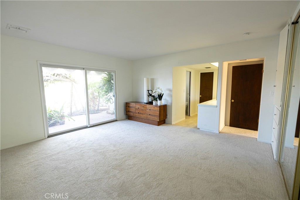 2572 Silver Ridge Property Photo 11