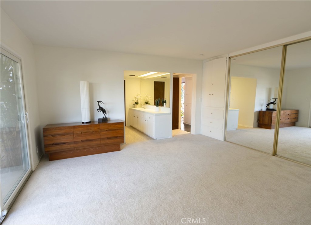 2572 Silver Ridge Property Photo 12