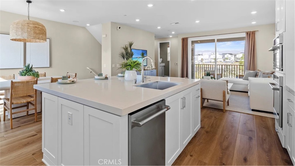 721 Sonia Property Photo 3