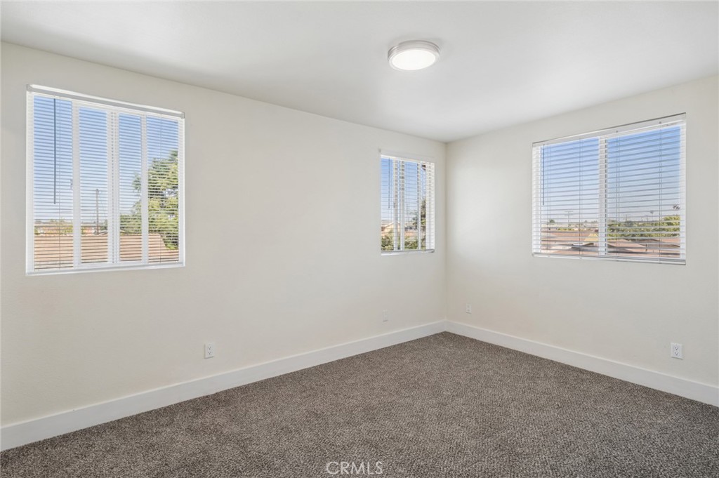 330 E 101st Street Property Photo 7