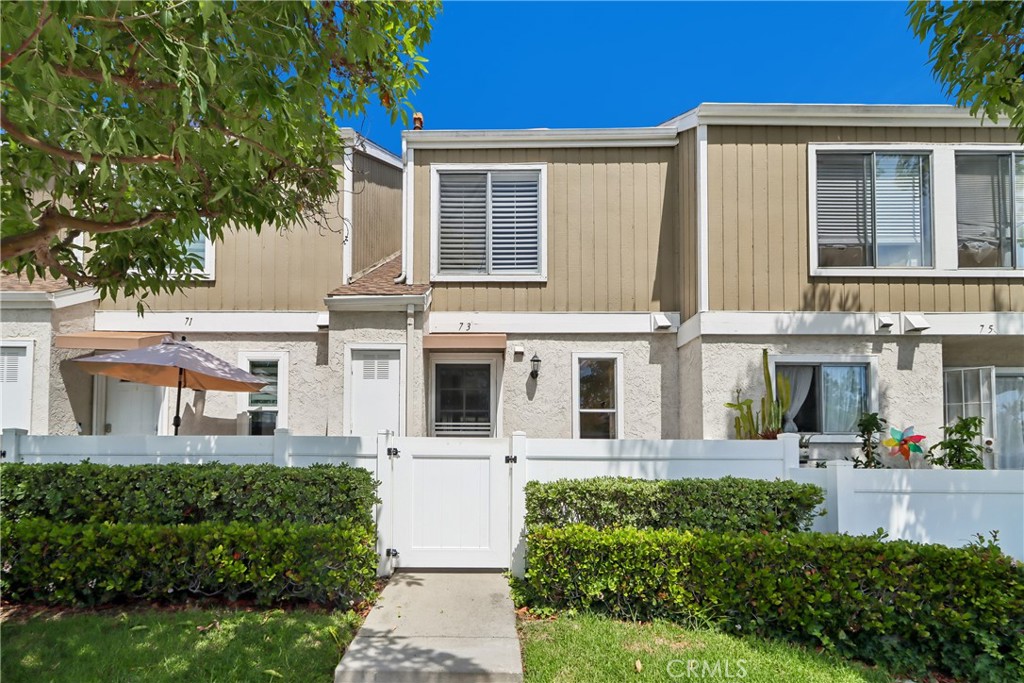 73 Bentwood Lane