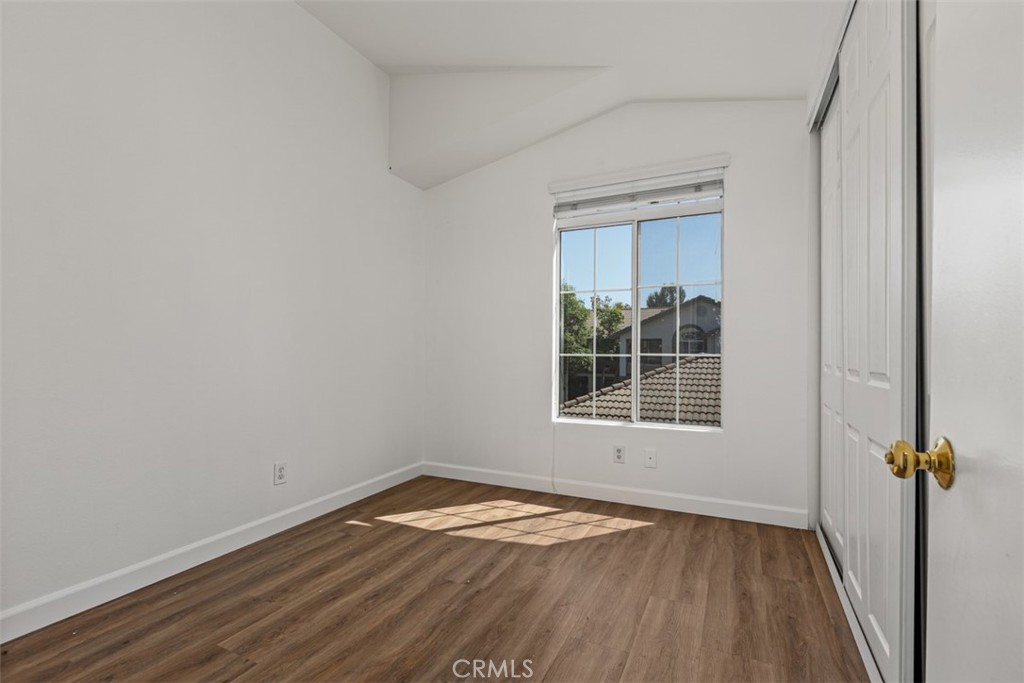 135 Chaumont Property Photo 20