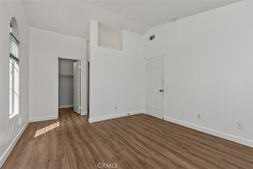 135 Chaumont Property Photo 24