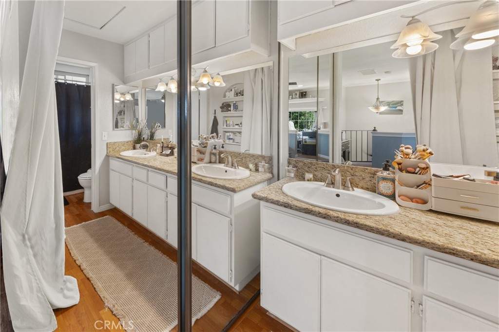 23345 La Crescenta Property Photo 14