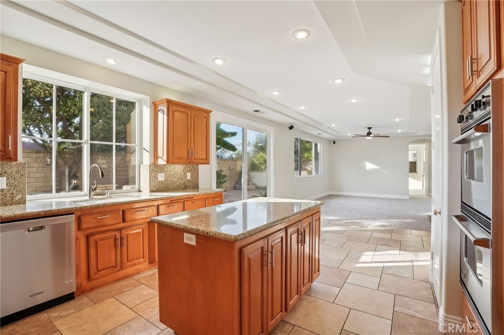 17405 Jasmine Property Photo 13