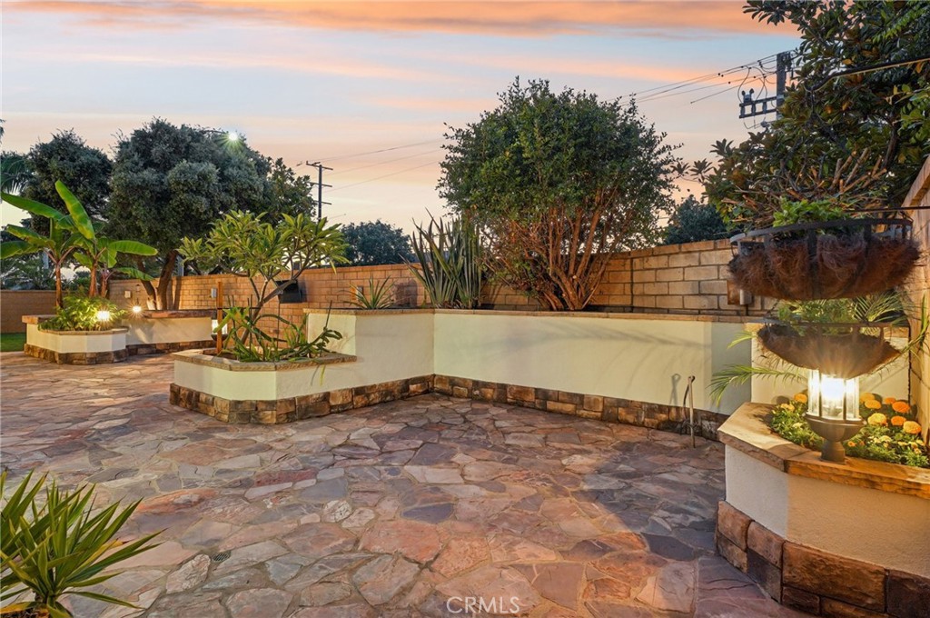 17405 Jasmine Property Photo 42