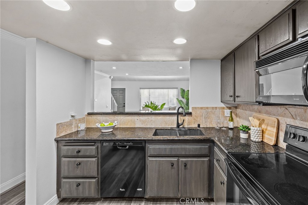 18741 Applewood Property Photo 14
