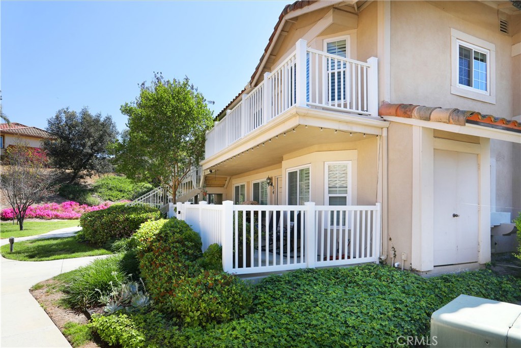 19801 Meadow Ridge