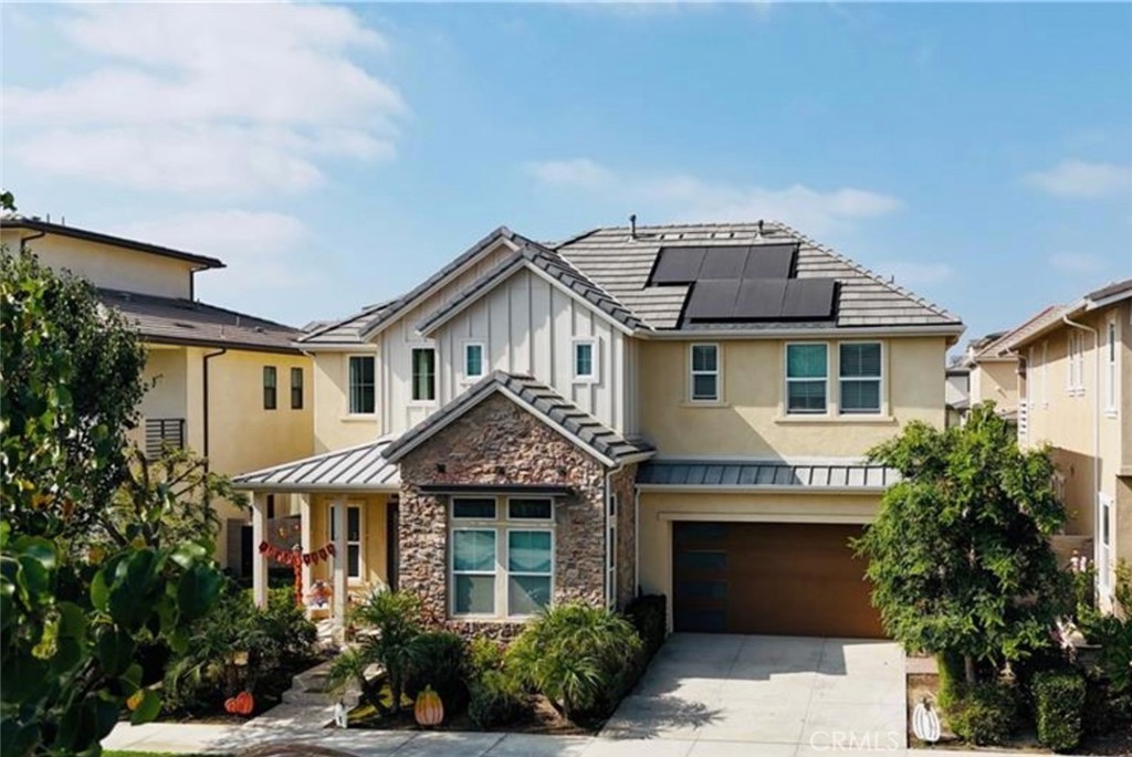 77 Gravity Property Photo 1