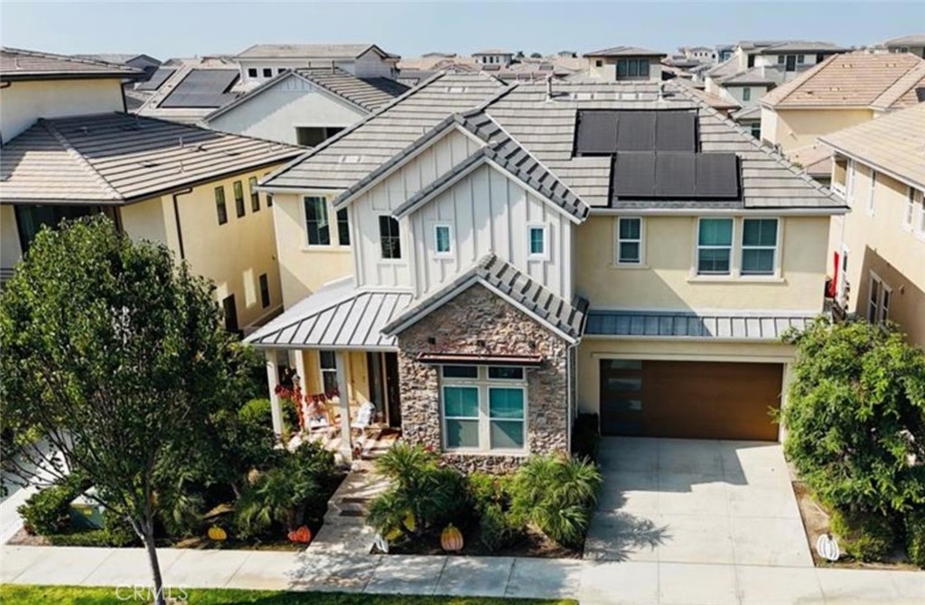 77 Gravity Property Photo 2
