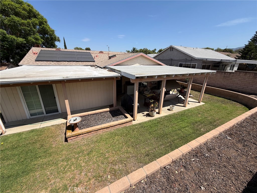 2040 Santa Barbara Property Photo 17