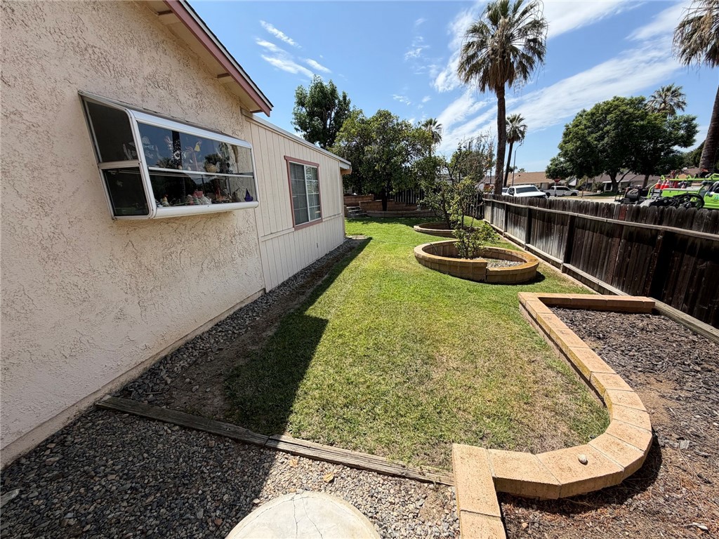 2040 Santa Barbara Property Photo 26