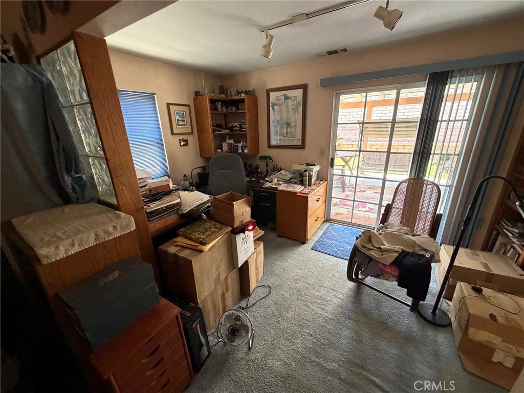 2040 Santa Barbara Property Photo 41