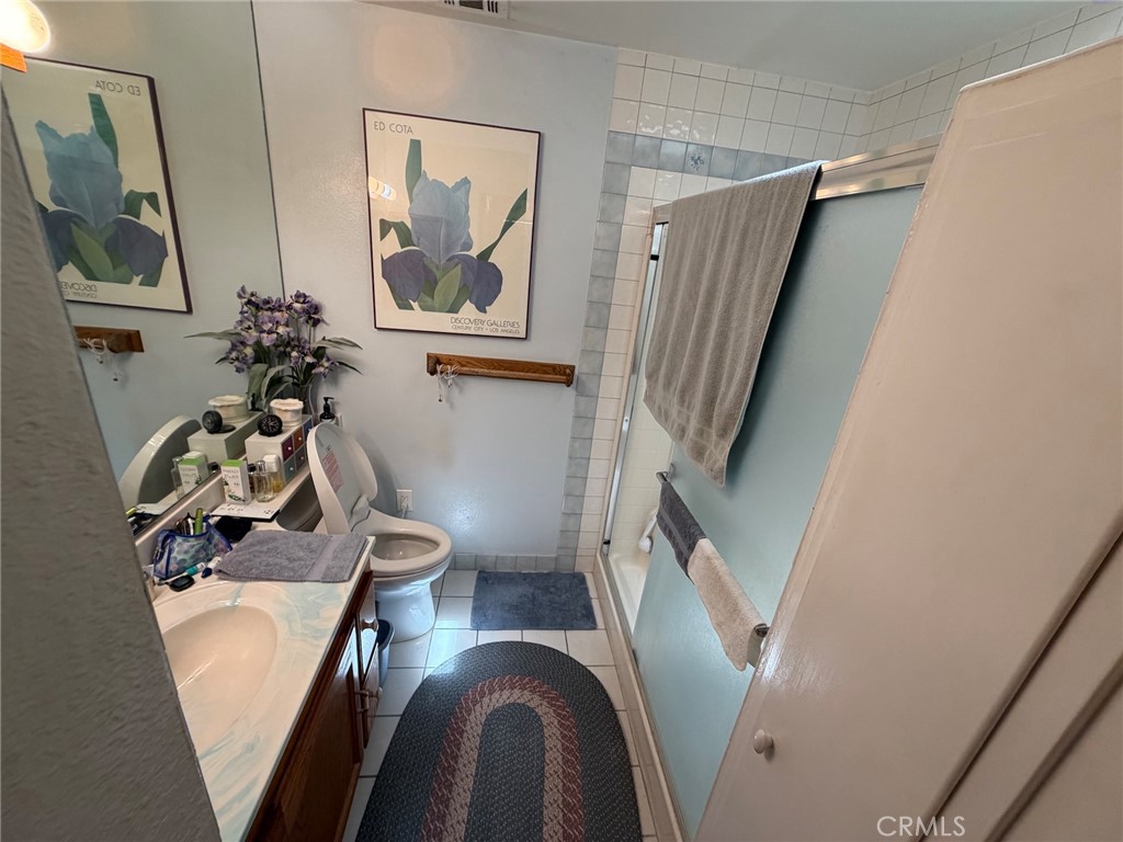 2040 Santa Barbara Property Photo 43