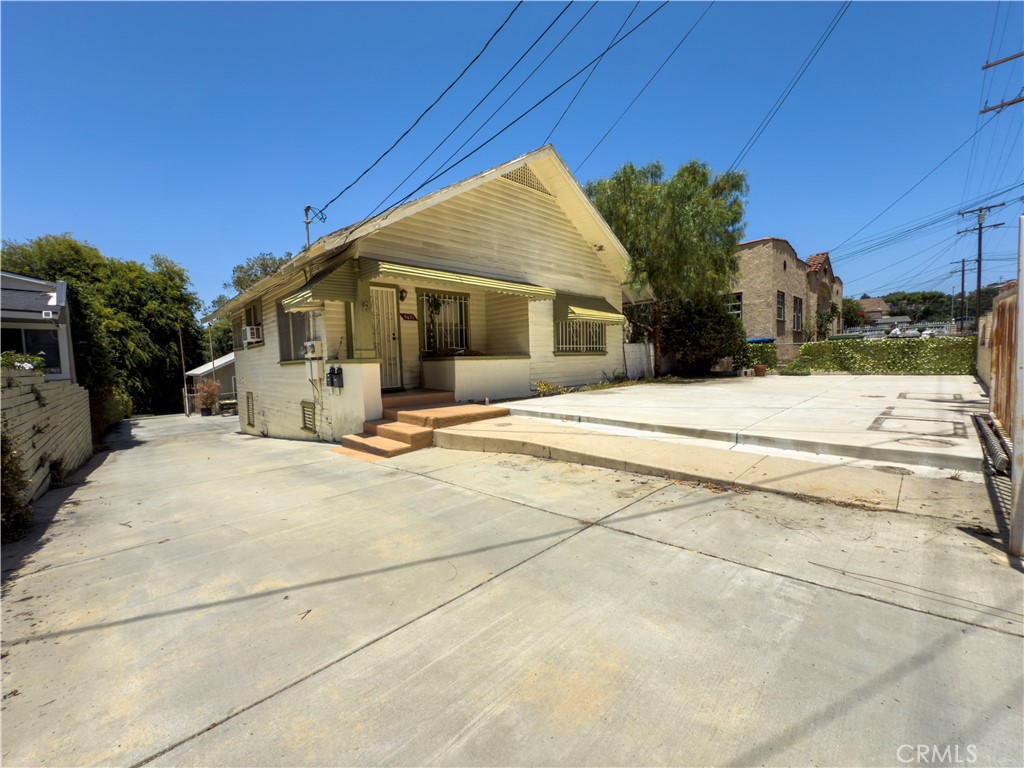 3621 Griffin Avenue Property Photo 5