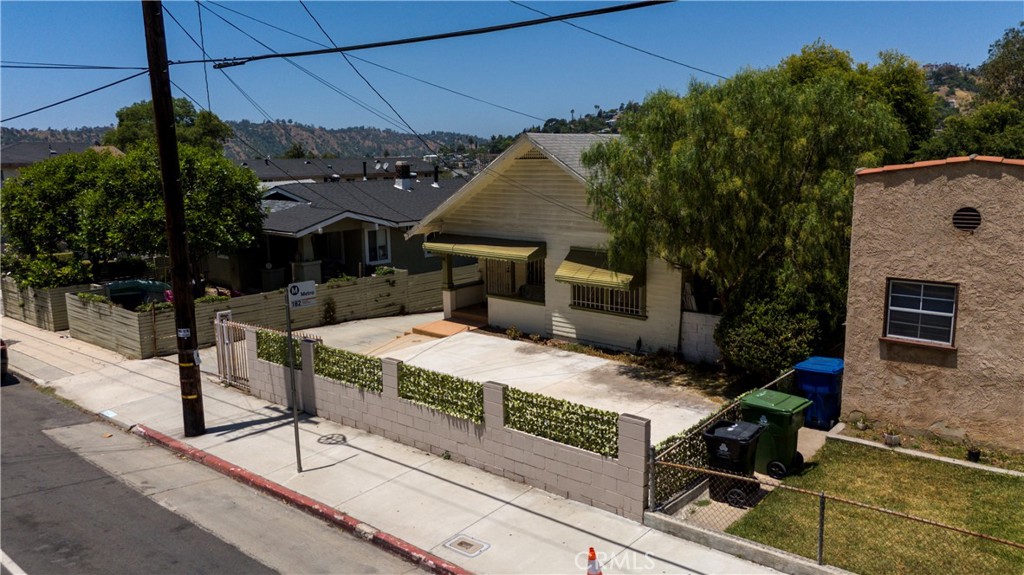3621 Griffin Avenue Property Photo 7