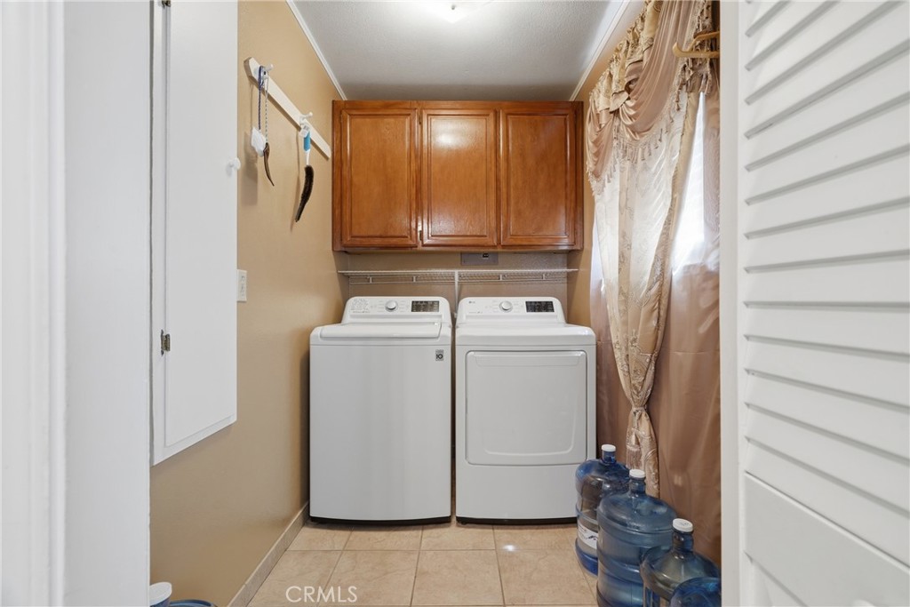 316 Charles Property Photo 9