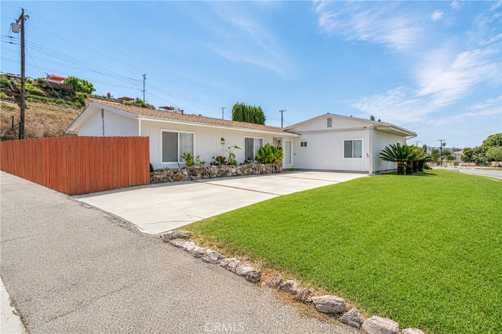 22942 Sunset Crossing Property Photo 7