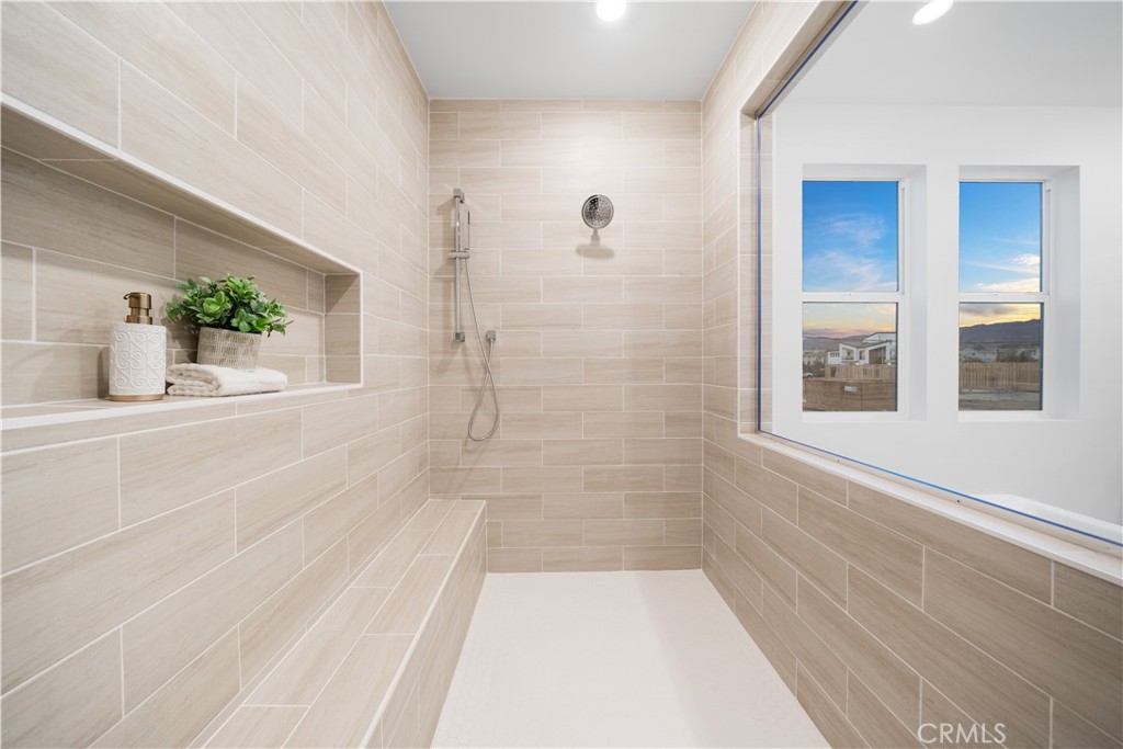 580 Mulligan Property Photo 44