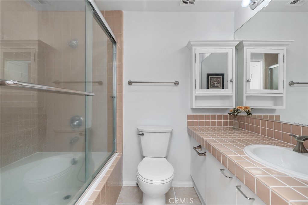 525 E Seaside 710 Property Photo 21