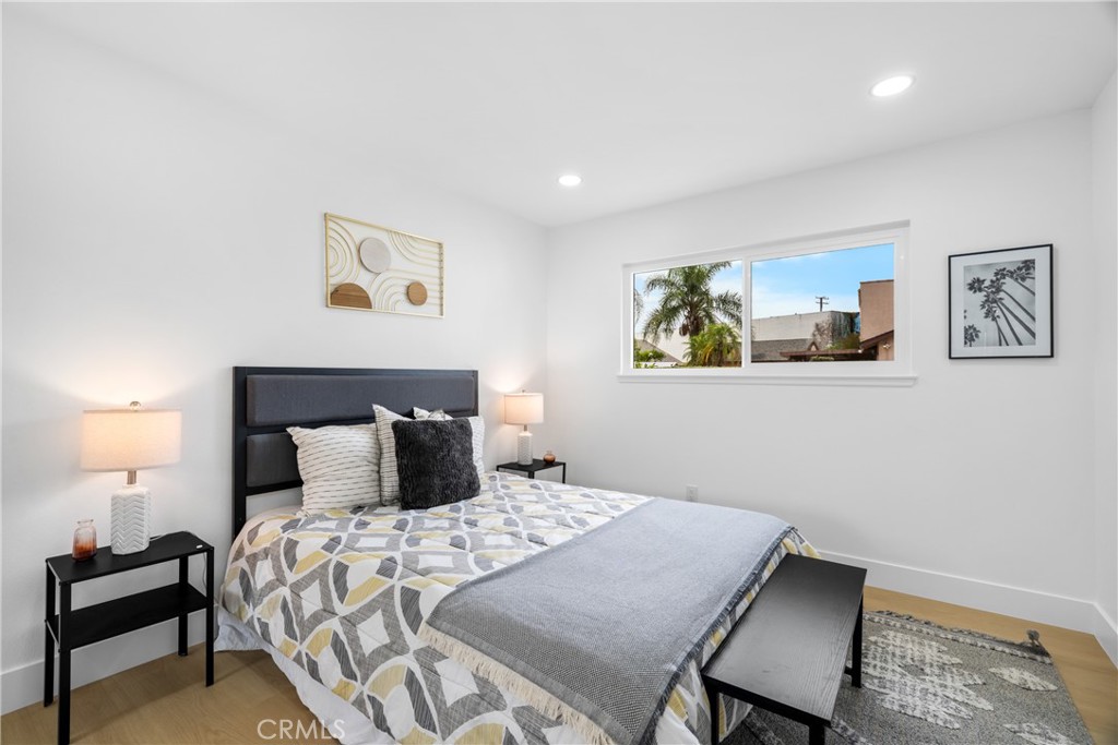3230 N Pinewood Street Property Photo 18
