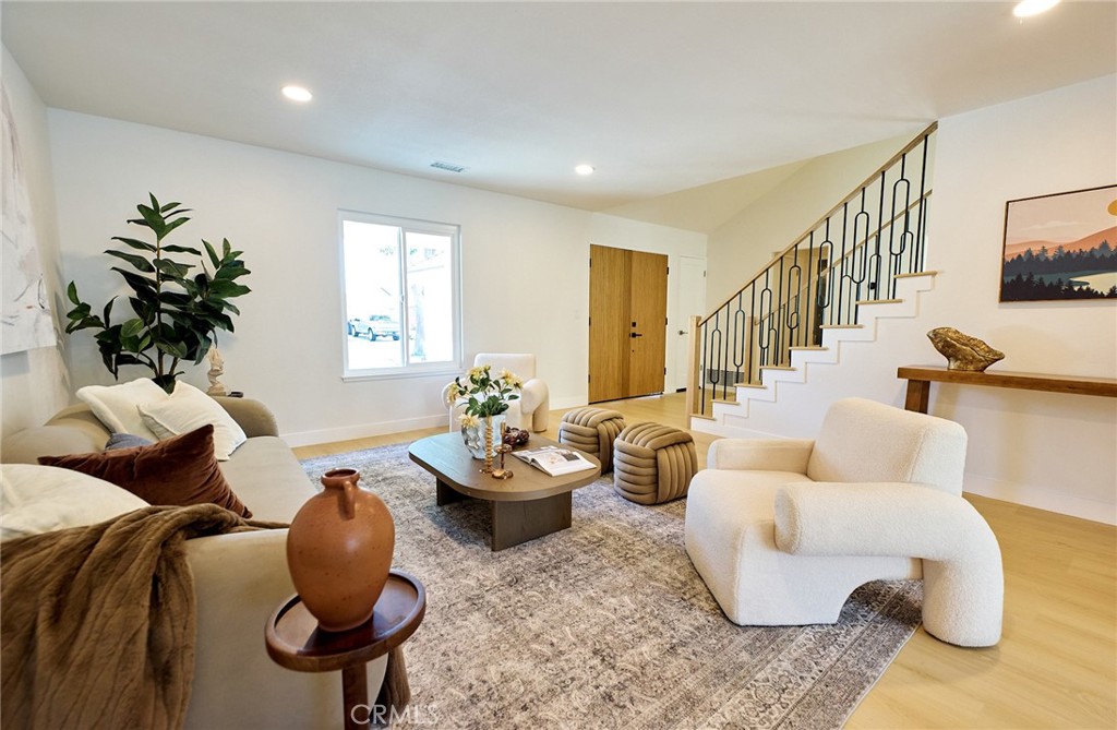11208 Rose Property Photo 4