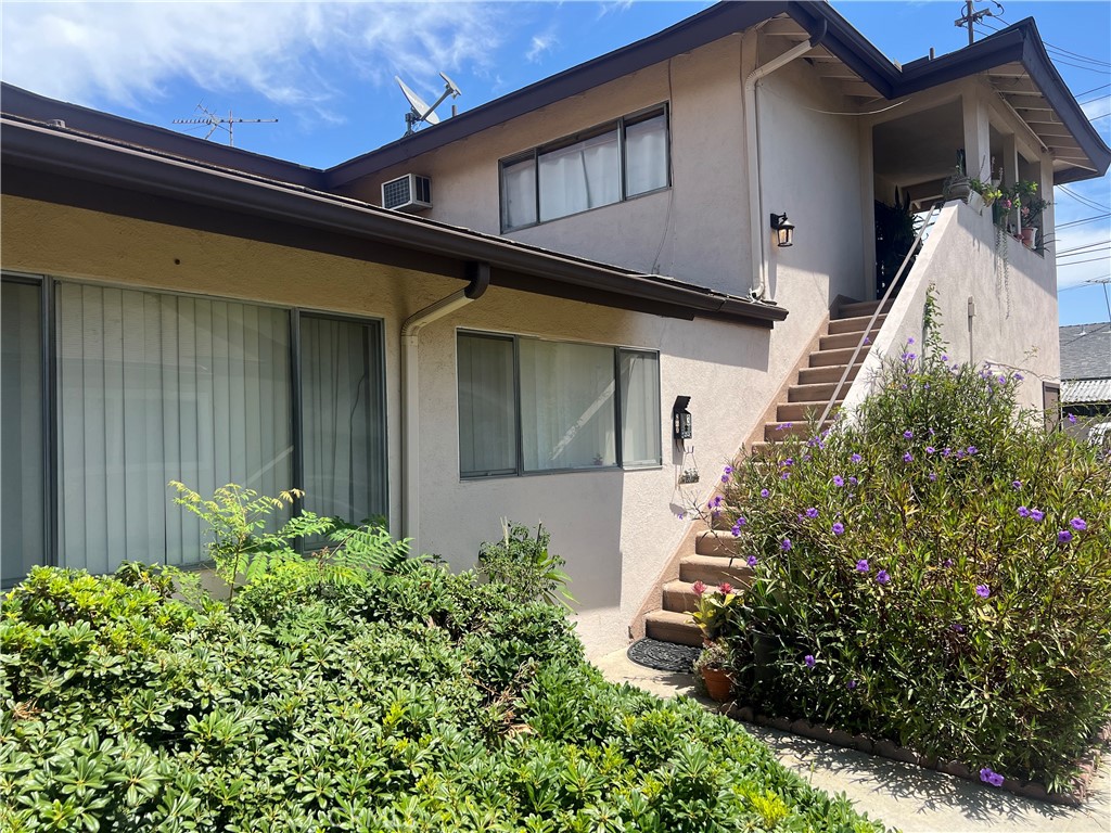 820 N Lido Property Photo 3