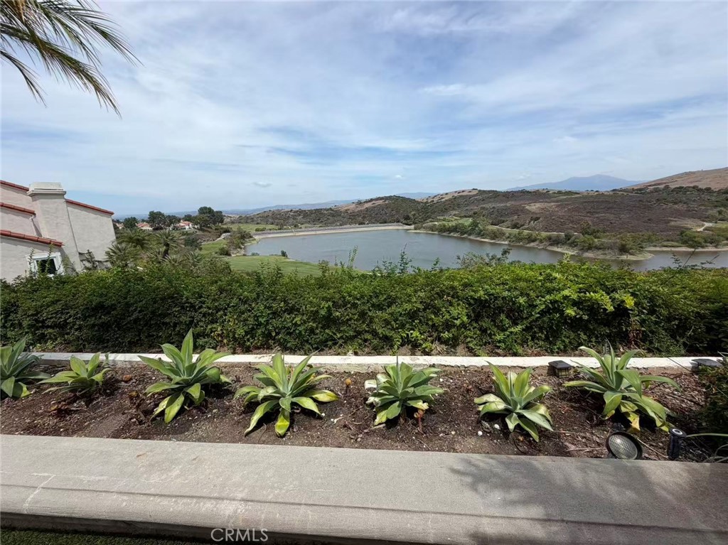 27 Sarena Property Photo 3