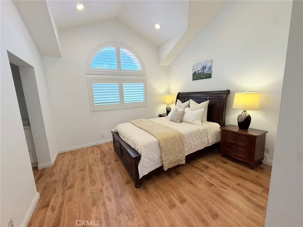 27 Sarena Property Photo 18