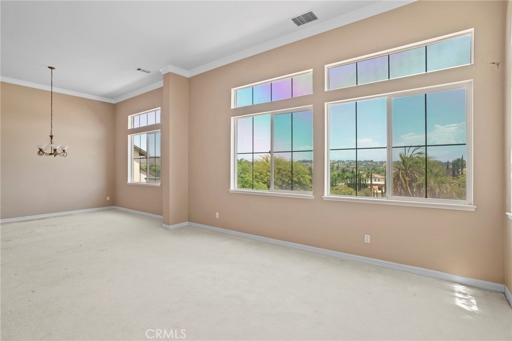 18530 Oak Park Property Photo 10