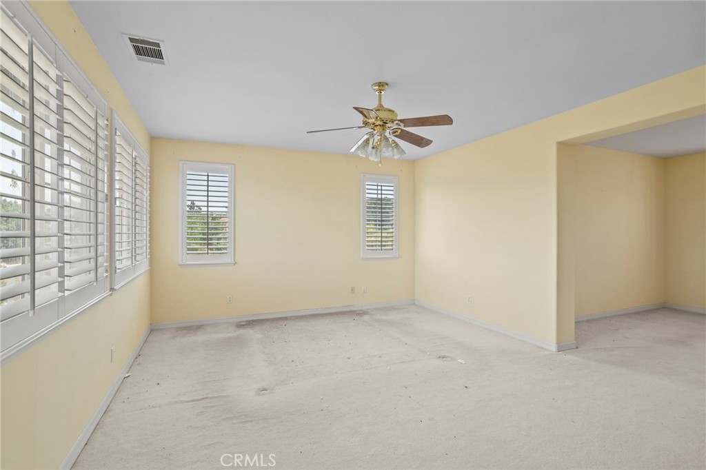 18530 Oak Park Property Photo 17