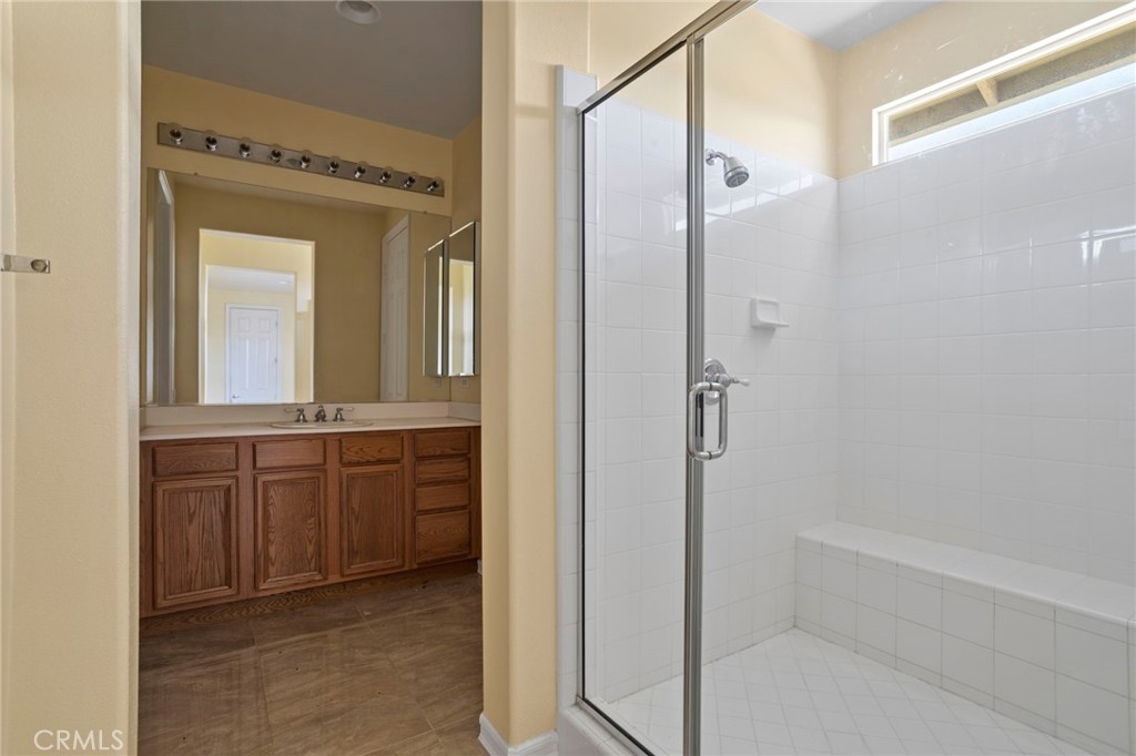 18530 Oak Park Property Photo 22