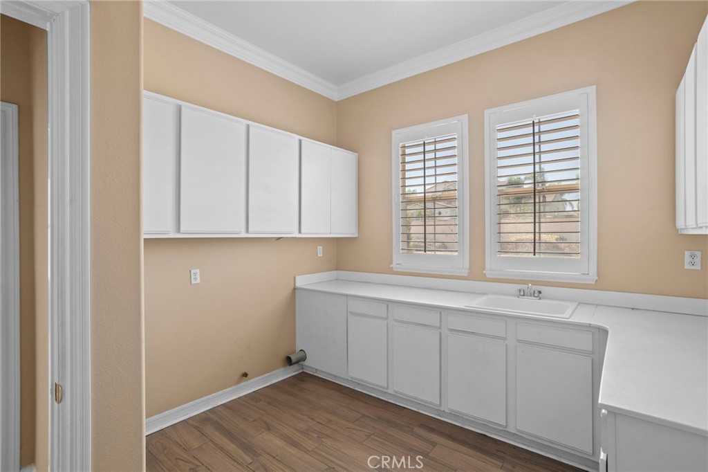 18530 Oak Park Property Photo 23