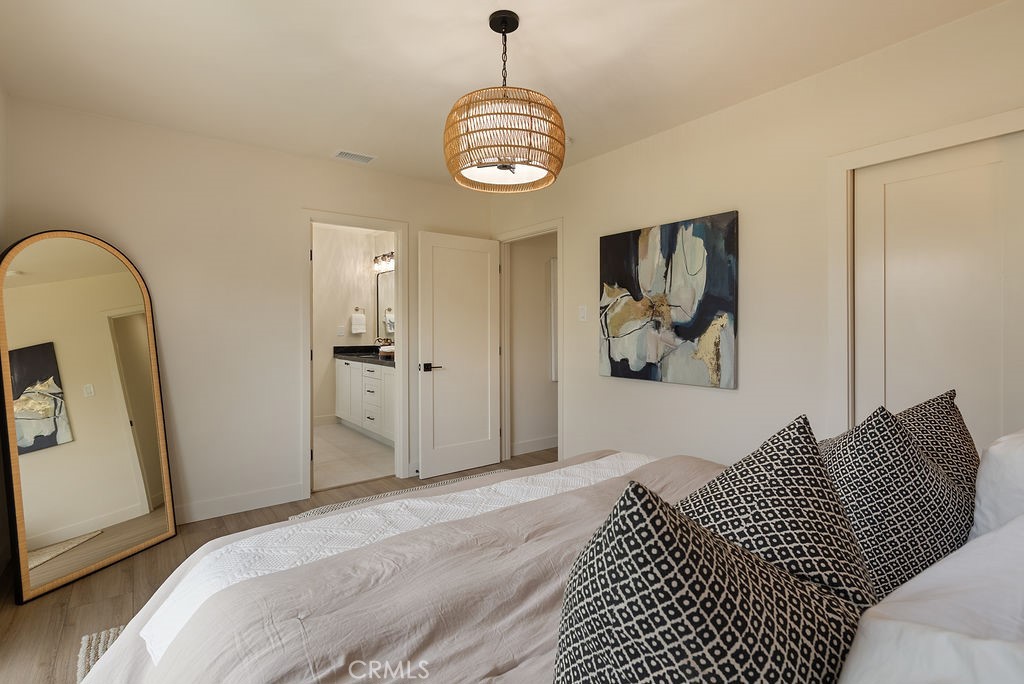 3337 Iroquois Property Photo 15