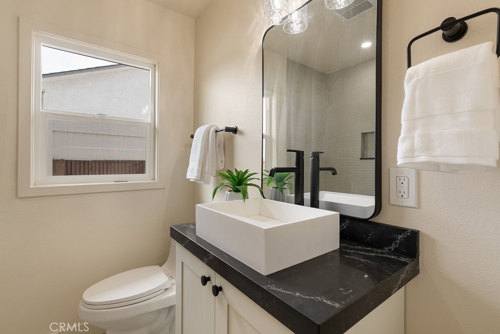3337 Iroquois Property Photo 20