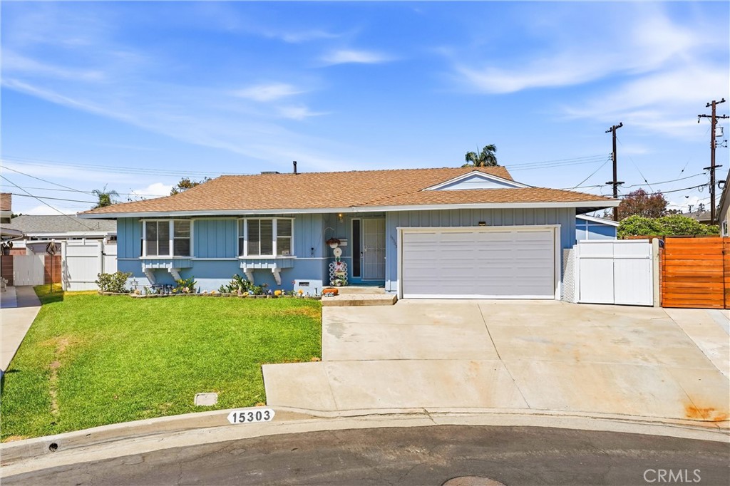 15303 Bluefield Ave Property Photo 1