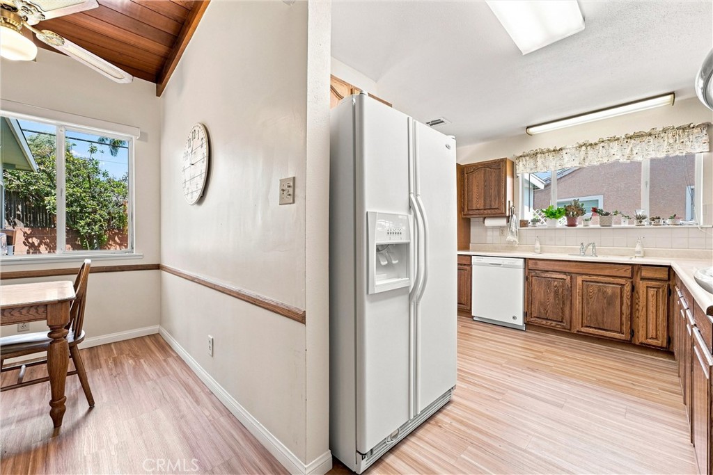 15303 Bluefield Ave Property Photo 7