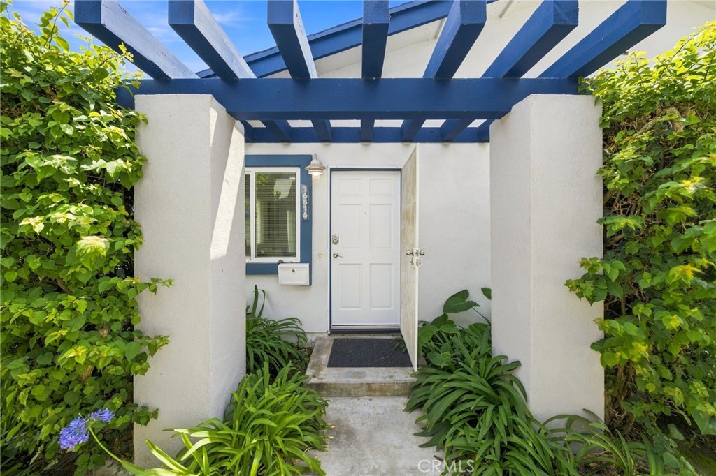16516 Le Grande Lane Property Photo 4