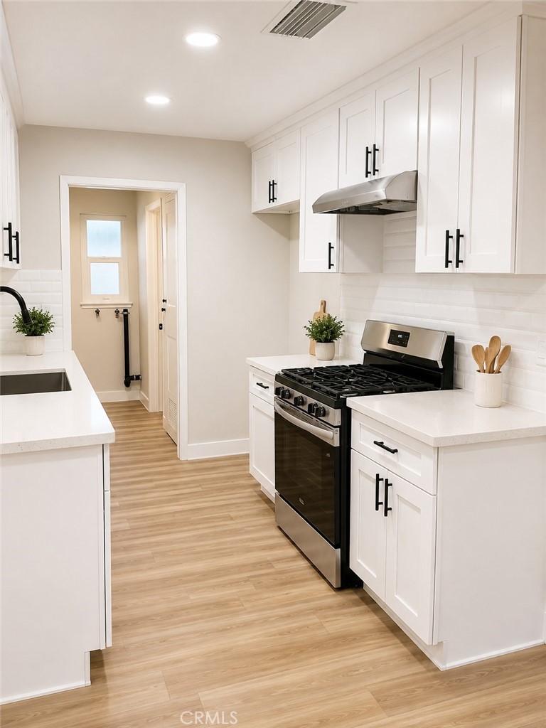 73078 Sunnyvale Property Photo 3