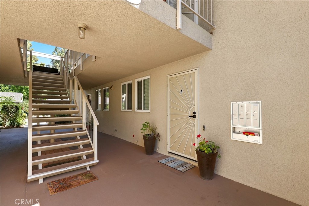 526 Calle Aragon B Property Photo 27