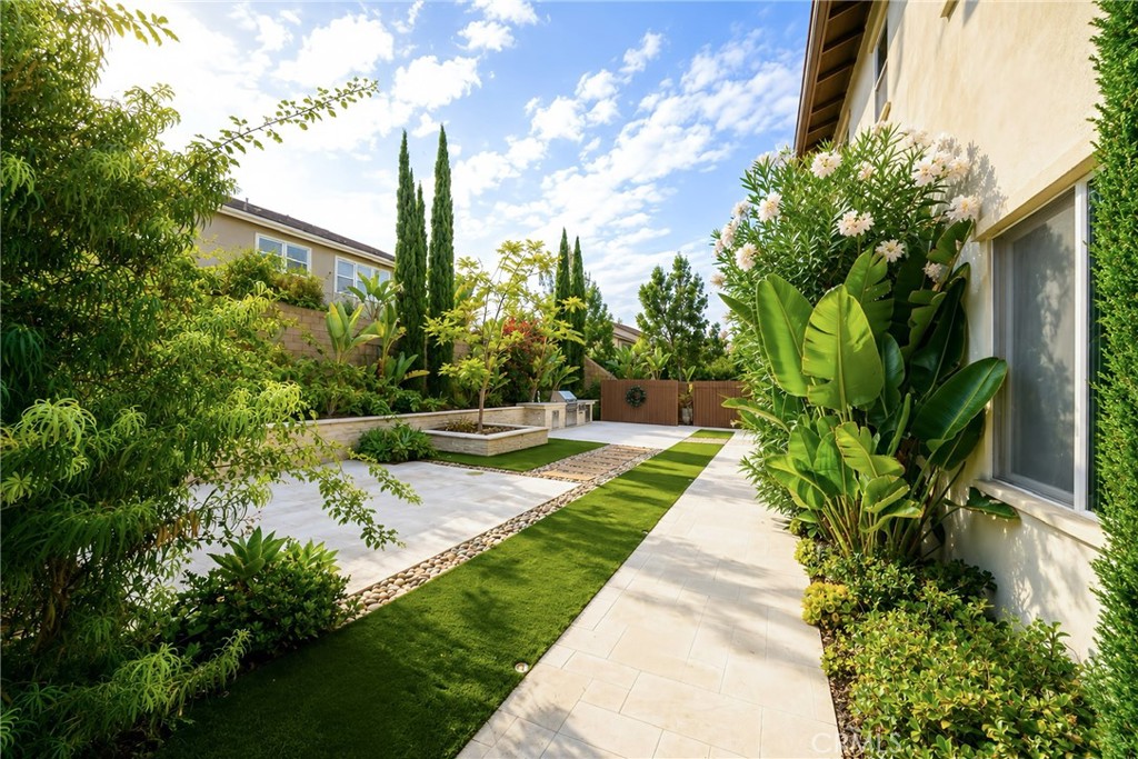 110 Perspective Property Photo 9