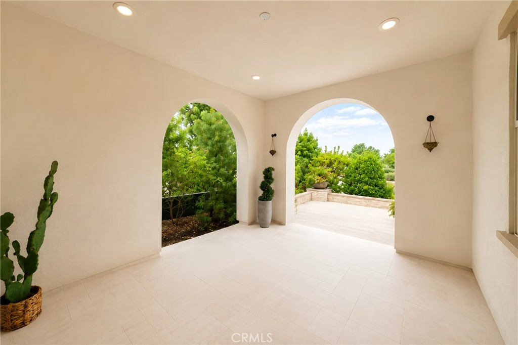 110 Perspective Property Photo 12