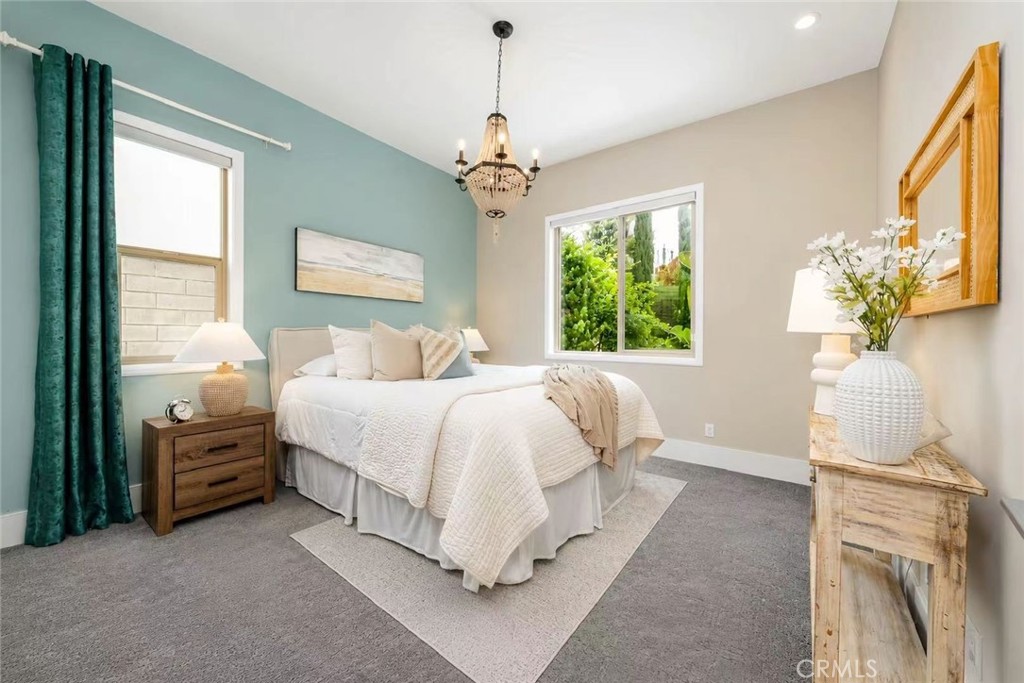 110 Perspective Property Photo 30